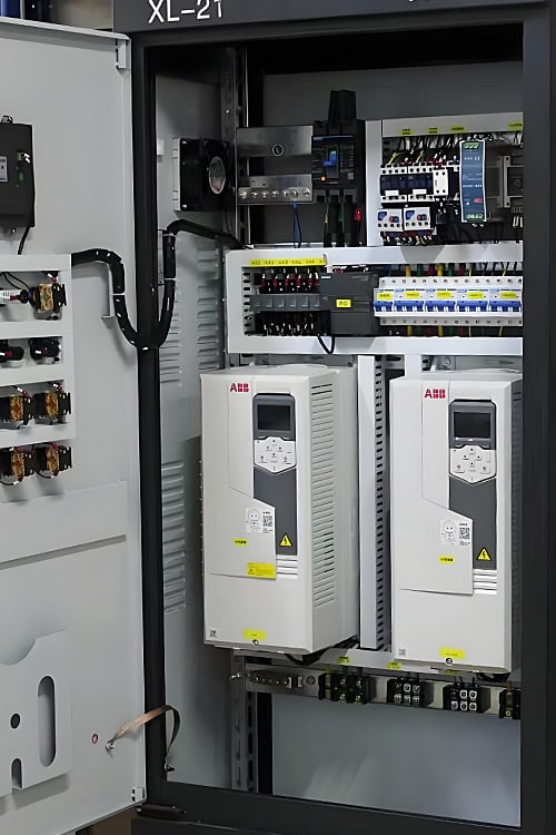 Frequency-Converter-Panel-6